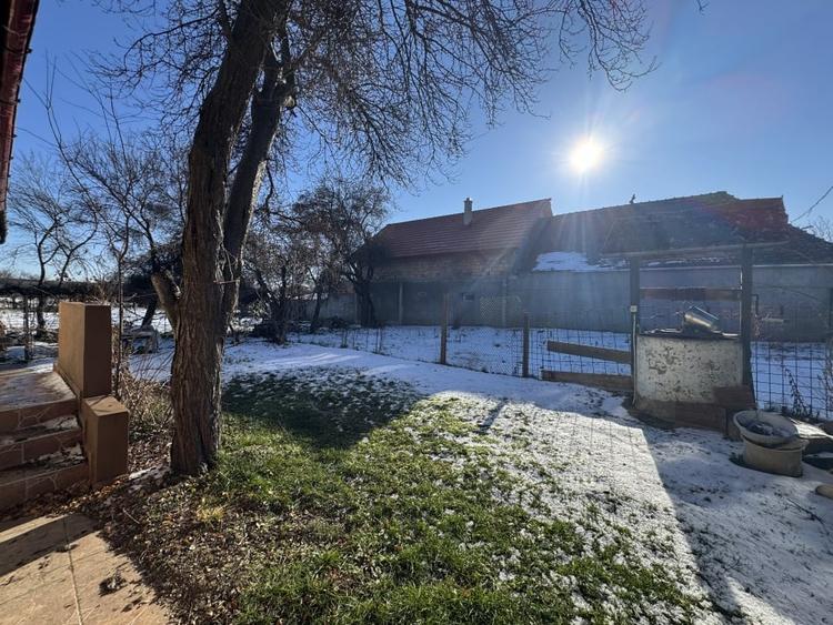 Casa individuala de vanzare – loc. Vad, jud. Brasov - teren 1702 mp - 3