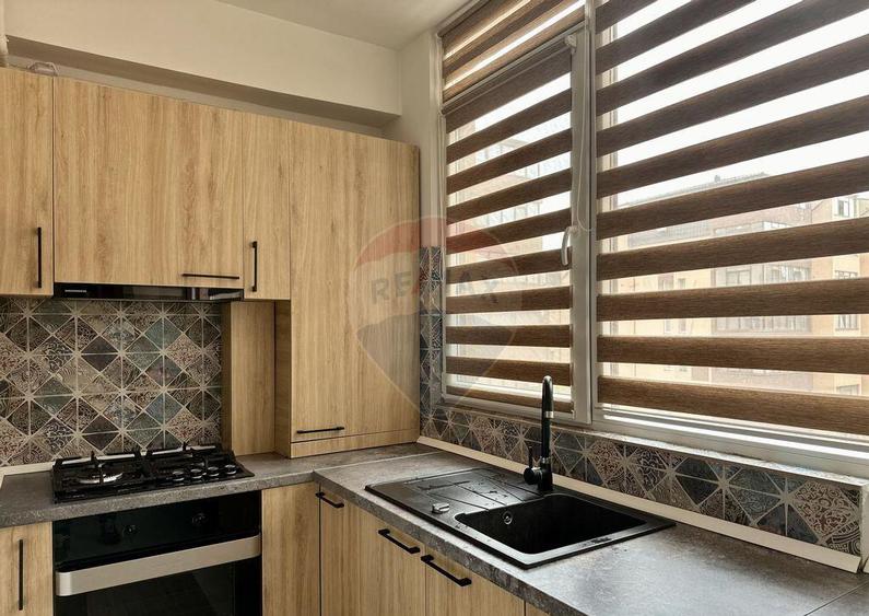 Apartament Spa?ios pretabil AirBnb Vis a Vis de Complex ... - 7