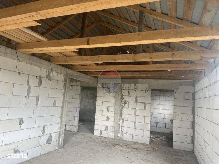 Casă cu 3 camere în Central