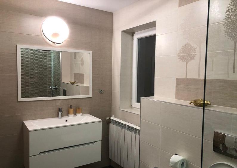 Apartament cu patru camere ,mobilat si utilat. - 12