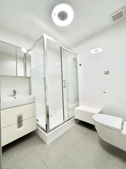 Villa with modern architecture, heated pool, 1000sqm yard, Iancu Nicolae area - 11