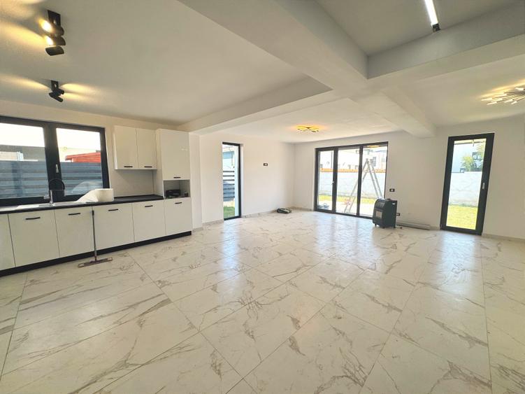 Vila duplex  5 camere, bucătărie inclusă-23August- Lidl - 1