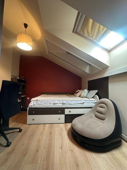Apartament semicentral de vanzare - 2