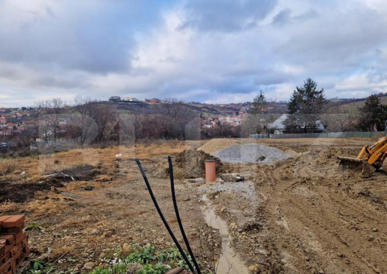 Teren intravilan de vanzare, 975 mp, zona Spitalul Jude?ea - 2