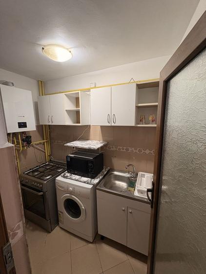 Inchiriez garsoniera moderna , 32 mp , centrala termica si mobilat - 8