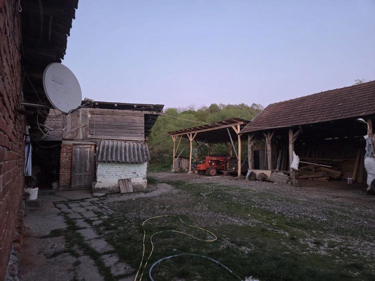 Ofer casa spre vanzare - 1