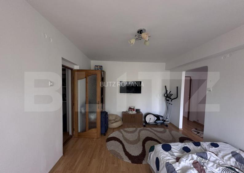 Apartament de 2 camere, balcon + boxa