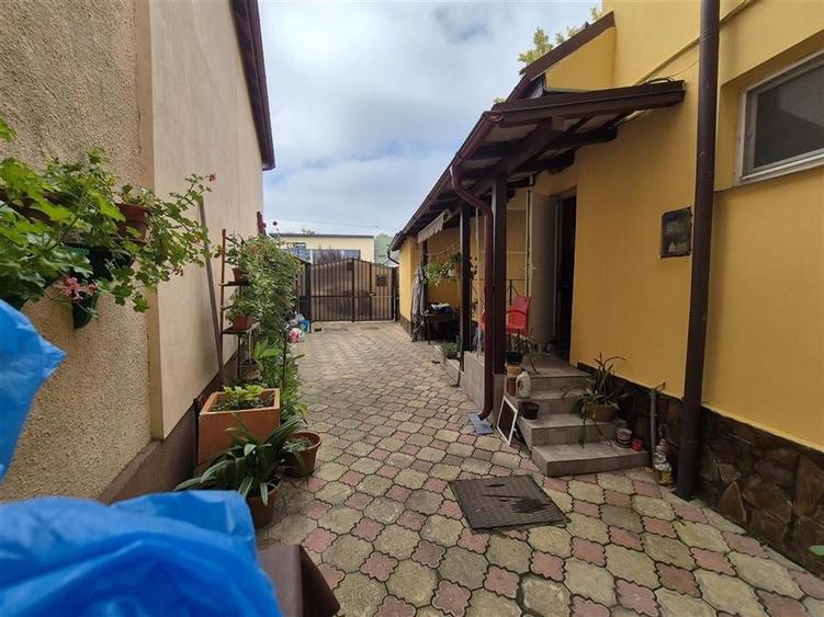 Casa 4 camere + spatiu comercial 55 mp, zona centrala - 10