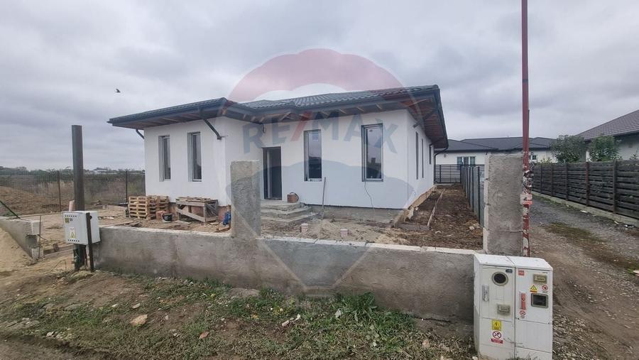 DE VANZARE - Casa 4 camere in Câmpia Vlăsiei/Dârza - 1