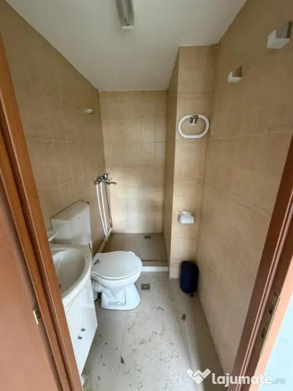 Casa de vanzare ,90 mp constructie ,teren 650mp ,str Rozelor - 6