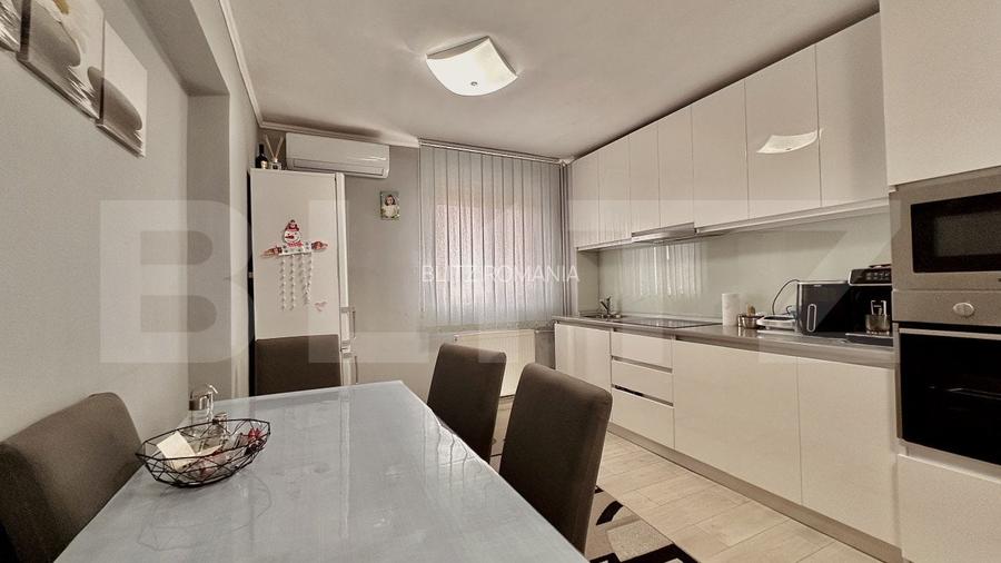 Apartament 3 camere, etaj intermediar cu lift, parcare, zona Rogerius Apartament 3 camere, etaj intermediar cu lift, parcare, zona Rogerius