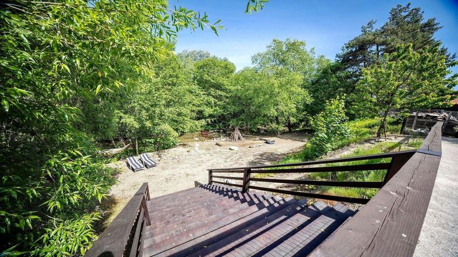 Suprafata generoasa teren - 35