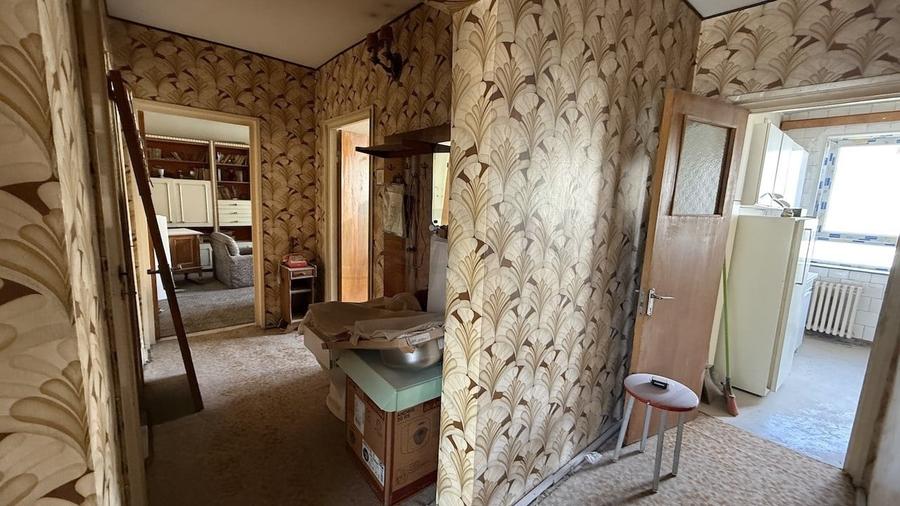 Apartament cu 2 camere decomandat în Tei