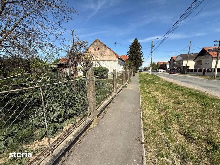 Ofer spre vanzare casa in Lazuri Situata la Str. Principala - 1