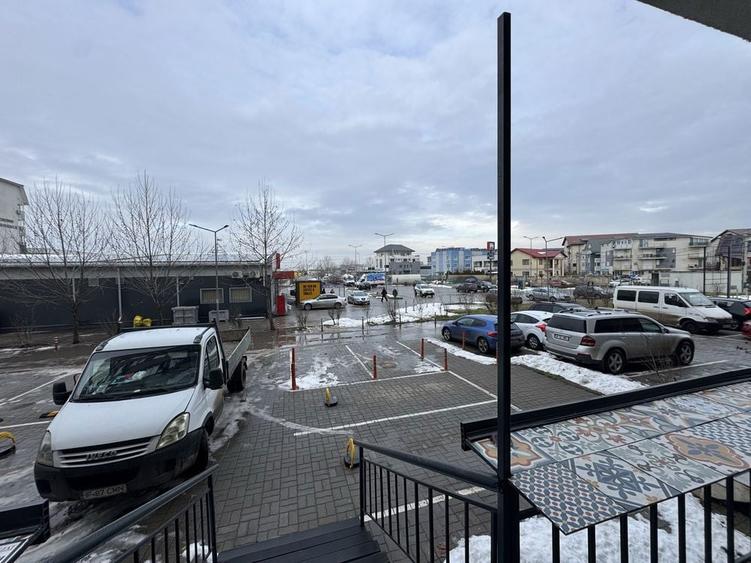 Inchiriez spatiu comercial - 3