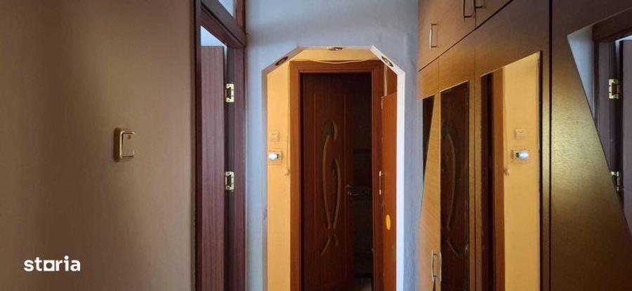 Apartament 3 camere 67 mp an 1983 plus boxa 15 mp direct proprietar - 2