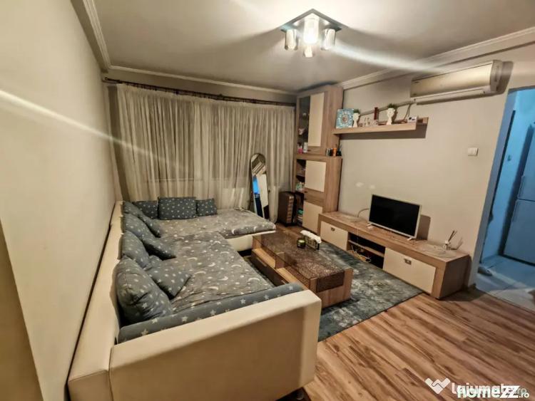Apartament cu 2 camere semidecomandat, mobilat în Central