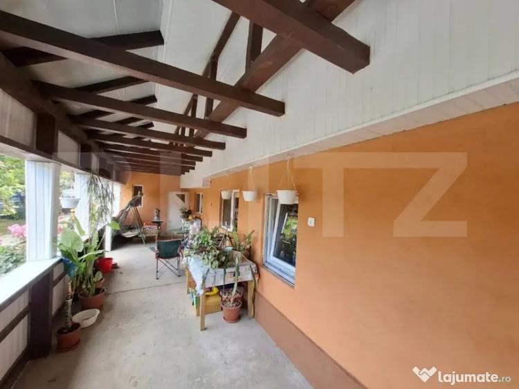 Casă cu 3 camere cu Teren 1561 Mp în Lazuri