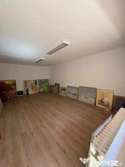 Casă cu 6 camere cu Teren 700 Mp în Central