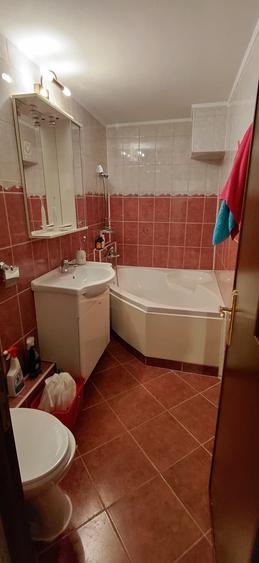 Apartament cu 2 camere decomandat în Mihai Bravu