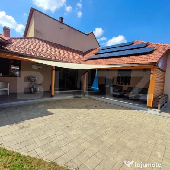 Casă cu 5 camere cu Teren 1200 Mp în Central