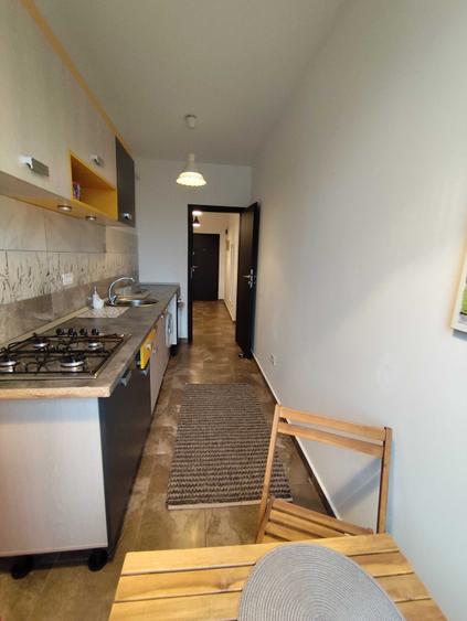 Inchiriez ap 2 camere + parcare Kristal Residence. - 2