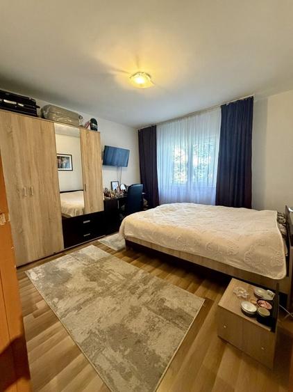 Apartament cu 2 camere decomandat în Soarelui