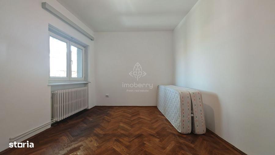 Apartament cu 3 camere semidecomandat în Știrbei Vodă