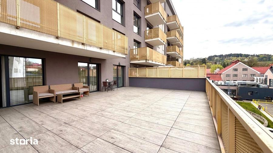 Apartament cu 3 camere, mobilat în Plopilor