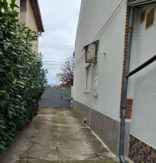 Casă cu 4 camere în Grădiște
