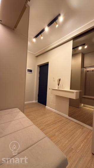 Apartament cu 2 camere semidecomandat, mobilat în Florești