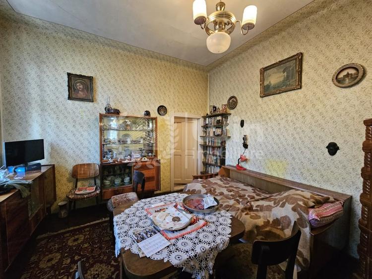 Casă individuală cu 3 camere cu Canalizare în Dâmbul Rotund