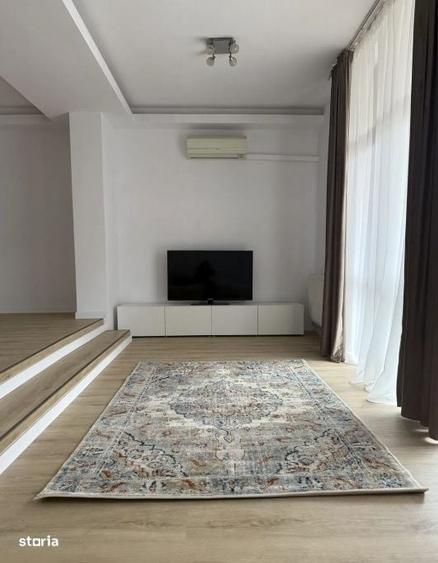Casă cu 4 camere în Pajura
