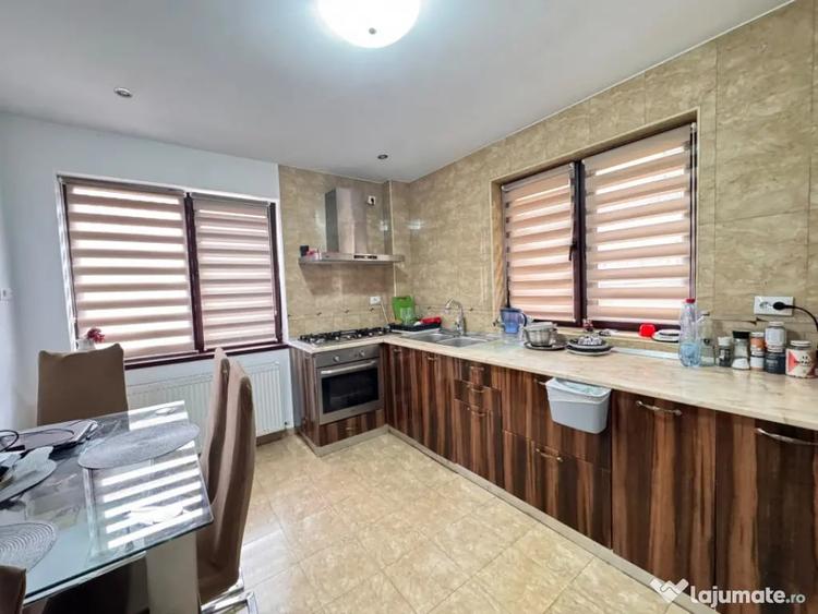 Casă cu 3 camere cu Teren 200 Mp în Palas
