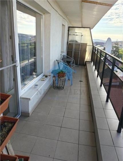 Apartament cu 3 camere decomandat în Zorilor
