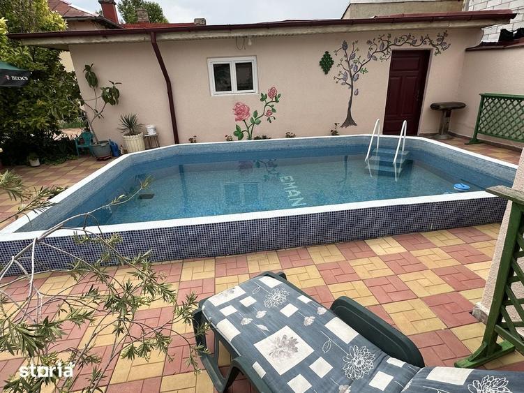 Casă cu 4 camere decomandat cu Teren 420 Mp în Central