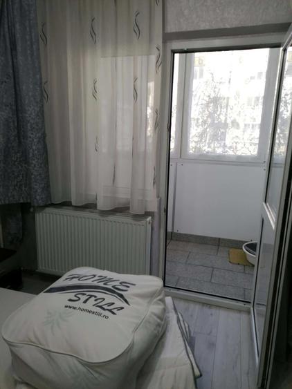 Apartament cu 2 camere decomandat în Exterior Vest