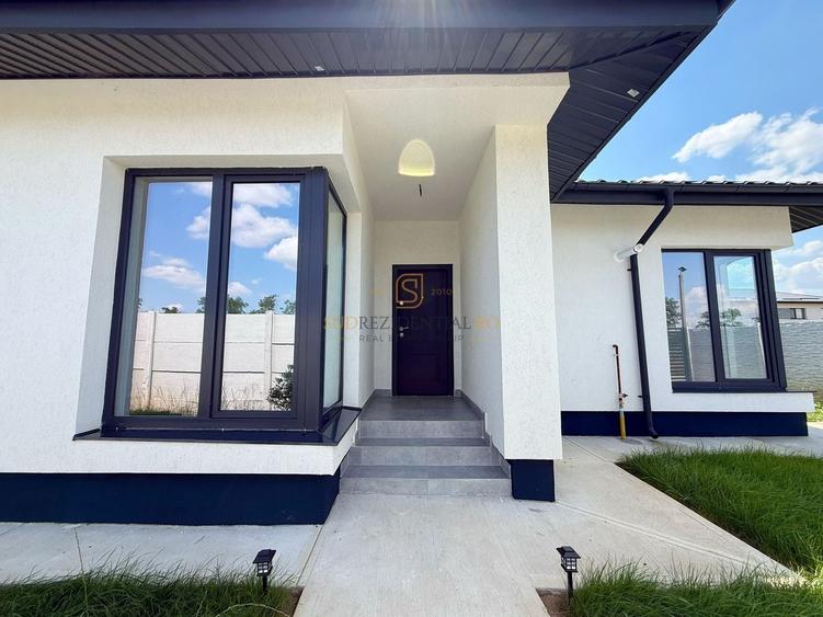 Casă individuală cu 3 camere cu Canalizare în Vidra