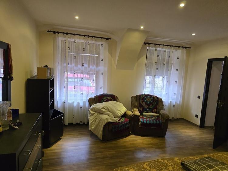 Apartament cu 2 camere nedecomandat în Central