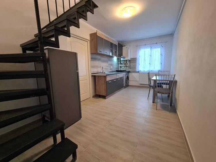 Apartament cu 3 camere decomandat în Ștrand