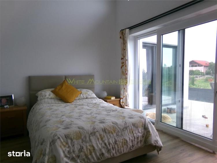 Casă cu 5 camere cu Teren 950 Mp în Ghermănești