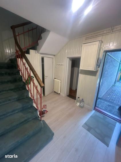 Casă cu 5 camere cu Teren 500 Mp în Floreasca