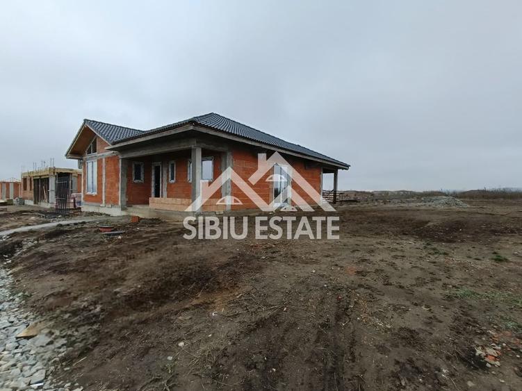 Casă individuală , parter, ansamblu rezidențial modern – Șura Mica - 9