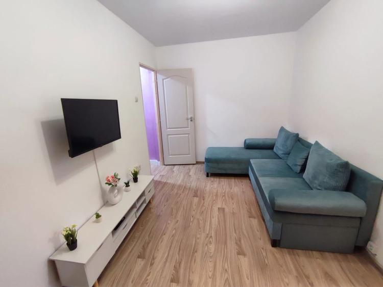 Inchiriez apartament 2 camere - 1