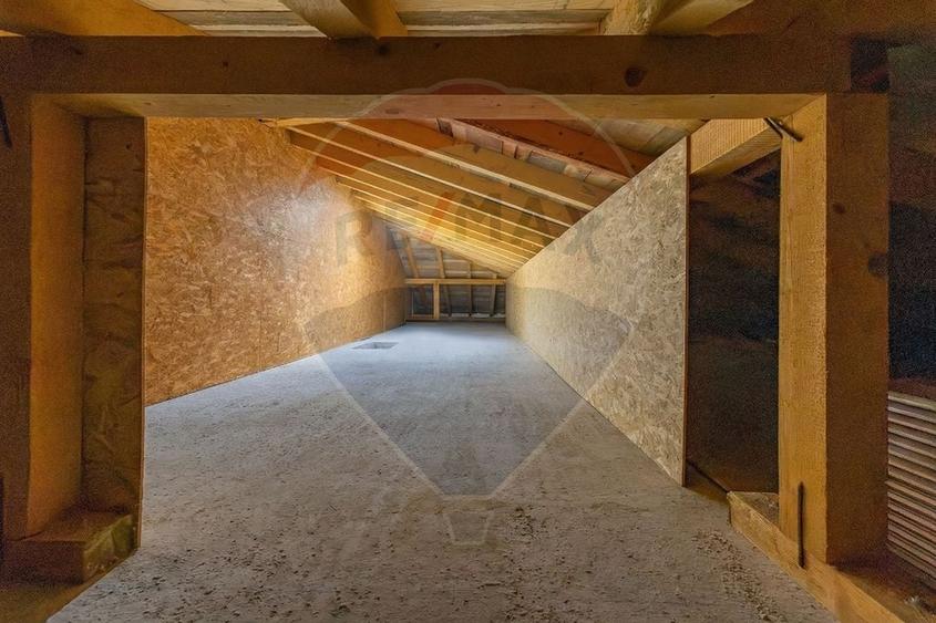 Casă / Vilă cu 3 camere de vânzare - 20