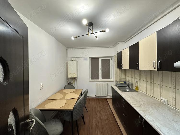 Apartament 3 camere ultracentral - 1