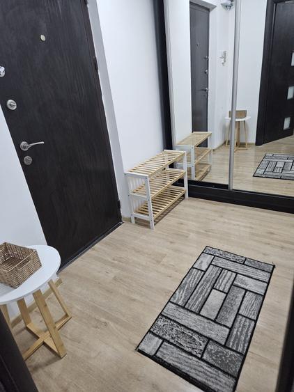 Apartament cu 2 camere semidecomandat în Rahova