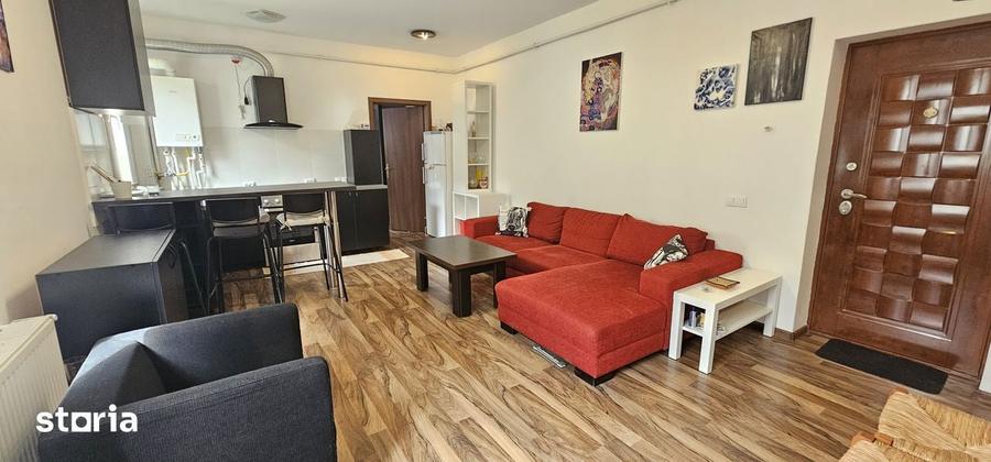 Apartament cu balcon ?i mobilier, 2 camere, etaj 1 - 10