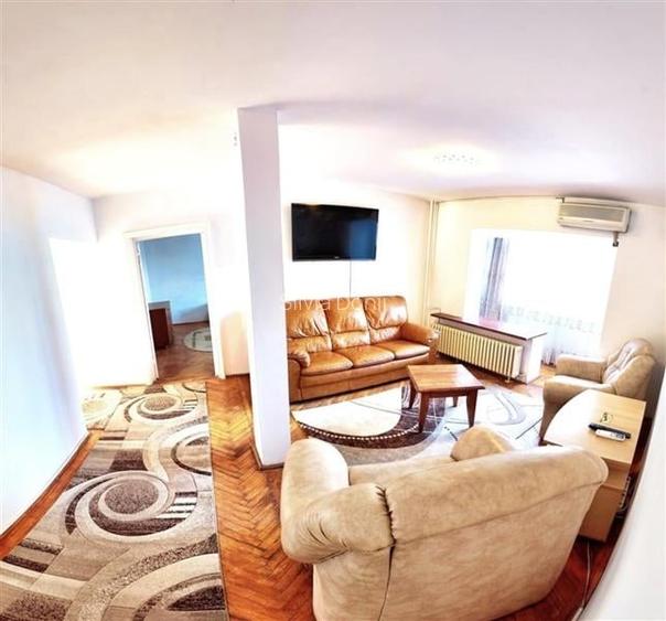 Apartament spatios cu 4 camere - renovat- decomandat - zona Unirii Apartament spatios cu 4 camere - renovat- decomandat - zona Unirii