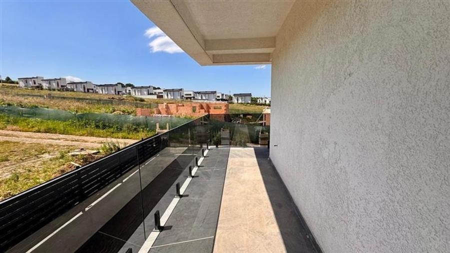 Vila tip duplex de vanzare in Rediu, design mediteranean, panorama catre Dealul - 23